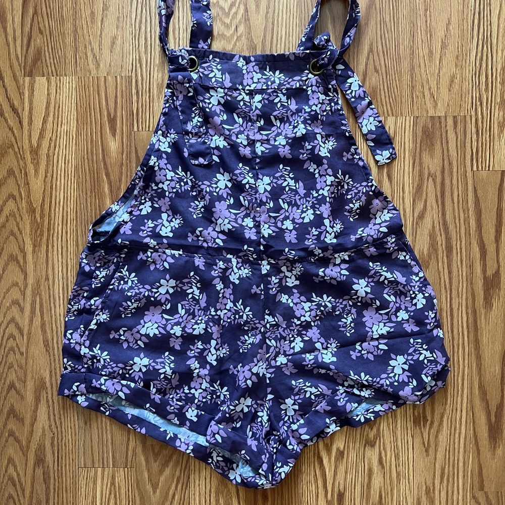 Kokoh and Koi Short Overalls / Jumper, Size XS/S